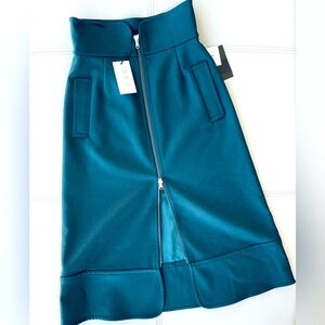 NWT! sea NY
Wool Traditions 
A-Line Zip Skirt 
DK GREEN w/ satin lining Size 0
